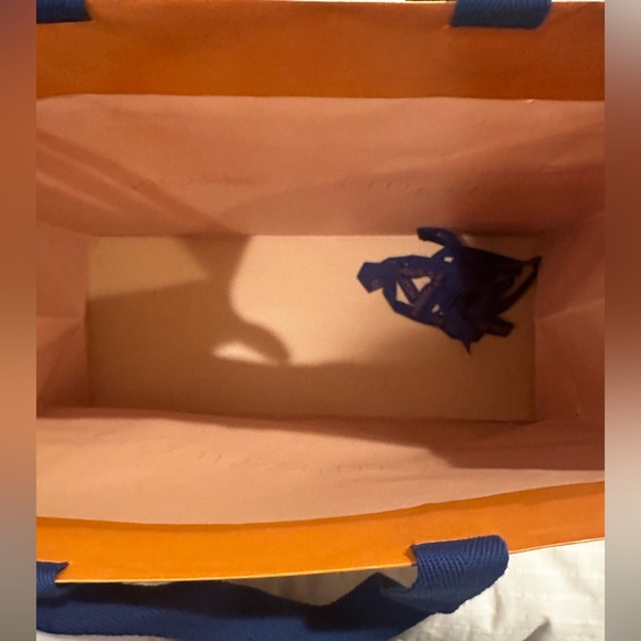 Louis Vuitton Shopping Bag - Picture 3 of 3